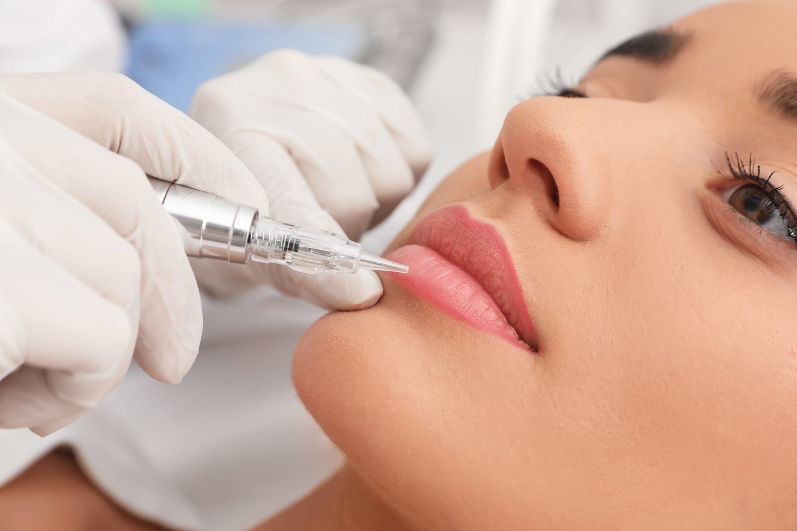 Semi Permanent Makeup Course in Delhi